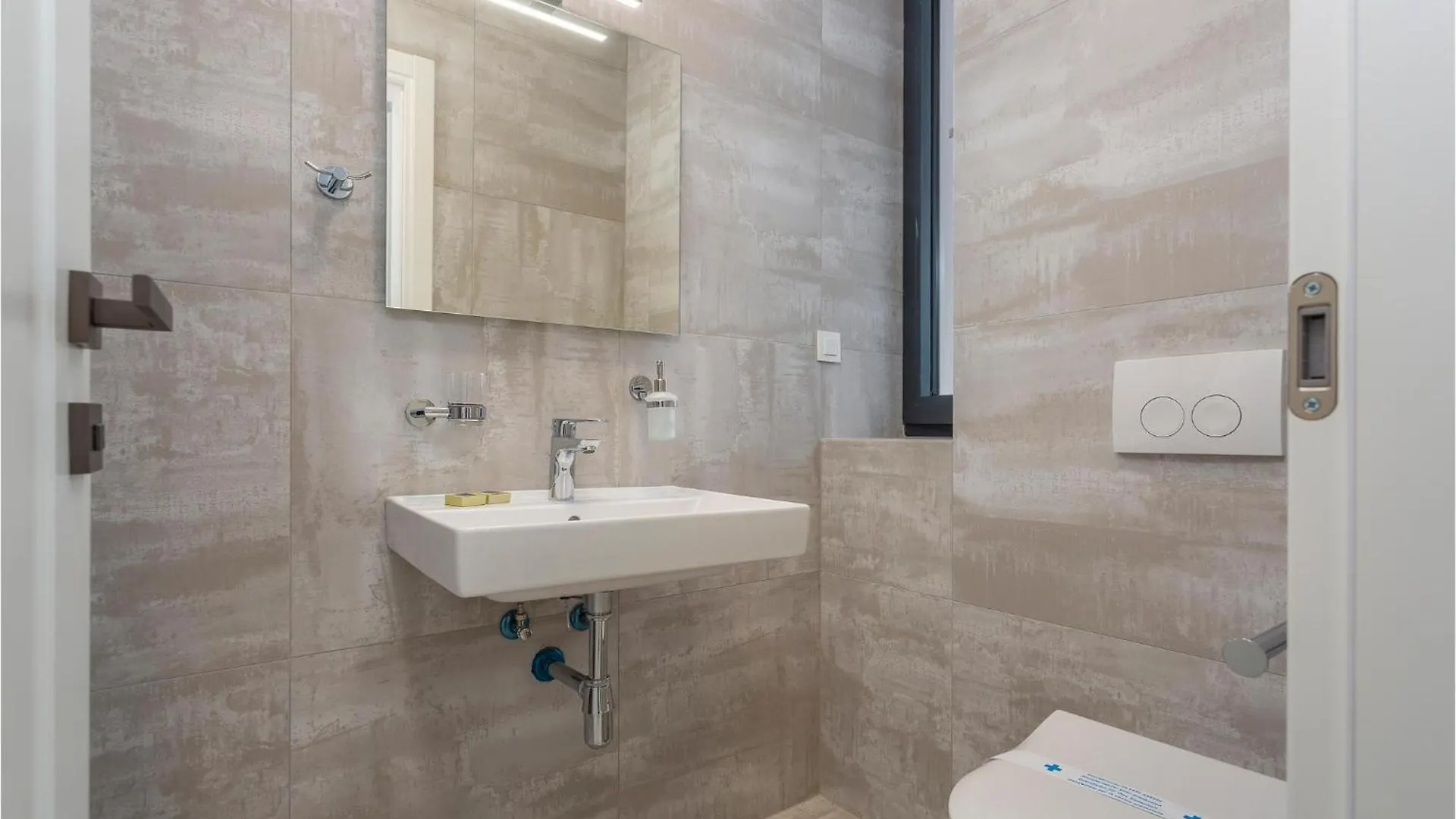 Pet Friendly Apartment In Malinska With Wifi